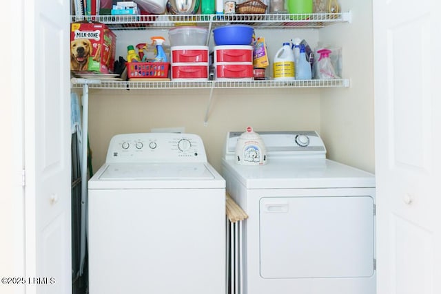 1003 9th St, Port Royal, SC 29935 - laundry room with independent washer and dryer