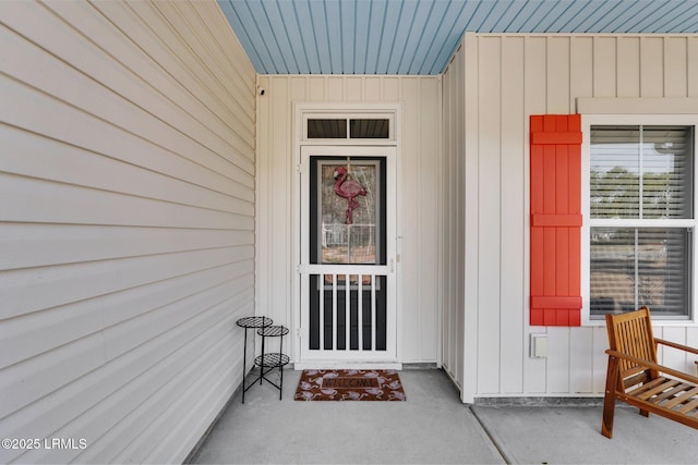 view of property entrance