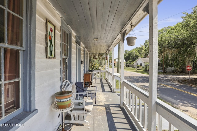 910 W St, Beaufort, SC 29902 - photo 6