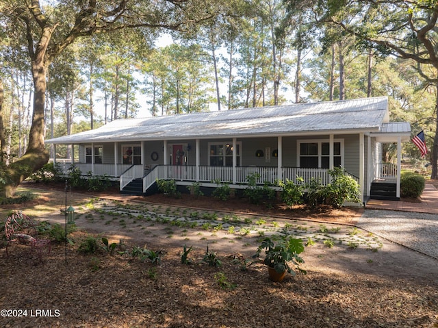 view of front of home with covered porch