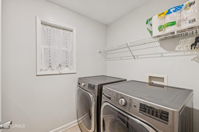 69 Wheatfield Cir, Bluffton, SC 29910 - laundry room with independent washer and dryer and baseboards