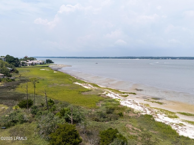 2065 Deer Island Rd, Hilton Head Island, SC 29928 - water view with nearby beach