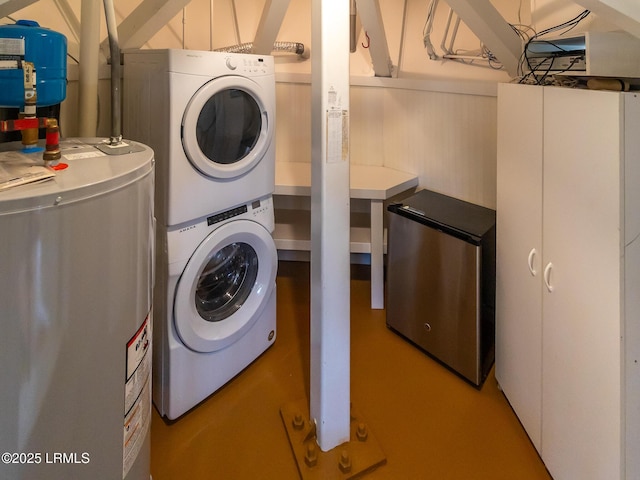 2065 Deer Island Rd, Hilton Head Island, SC 29928 - washroom featuring water heater and stacked washer / drying machine