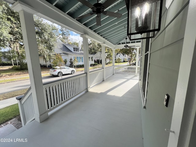 view of patio featuring covered porch and ceiling fan