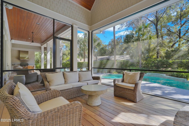 18 Baynard Cove Rd, Hilton Head Island, SC 29928 - sunroom / solarium featuring an outdoor hangout area and a ceiling fan