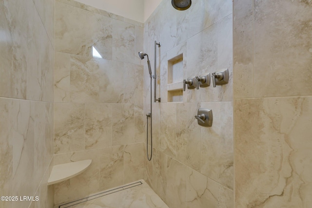 18 Baynard Cove Rd, Hilton Head Island, SC 29928 - full bathroom with tiled shower