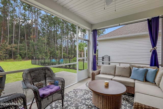 view of sunroom / solarium