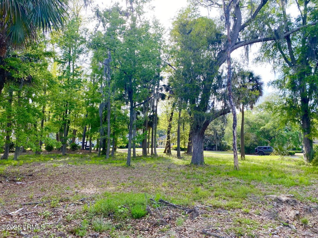 69 Peninsula Dr, Hilton Head Island, SC 29926