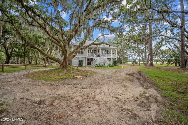 view of front of house featuring covered porch