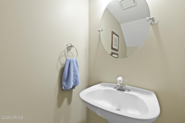96 Mathews Dr Unit 145, Hilton Head Island, SC 29926 - bathroom with a sink