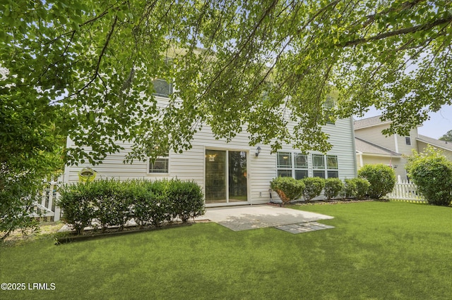 93 Heartstone Cir, Bluffton, SC 29910 - rear view of house with a patio area