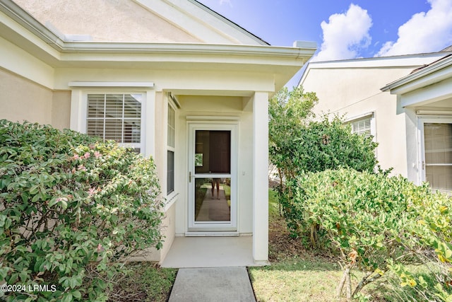 view of entrance to property