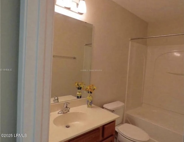 107 S St, Bluffton, SC 29910 - bathroom featuring vanity and shower / bath combination