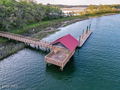 345 Distant Island Dr, Beaufort, SC 29907