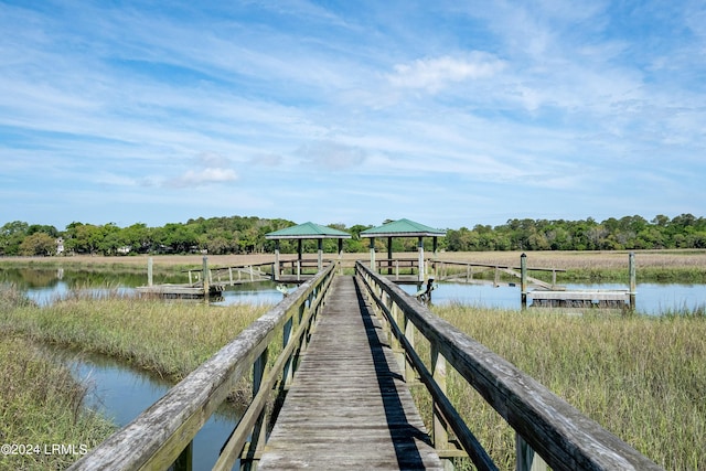 Listing photo 2 for 207 Coffin Point Rd, Saint Helena Island SC 29920