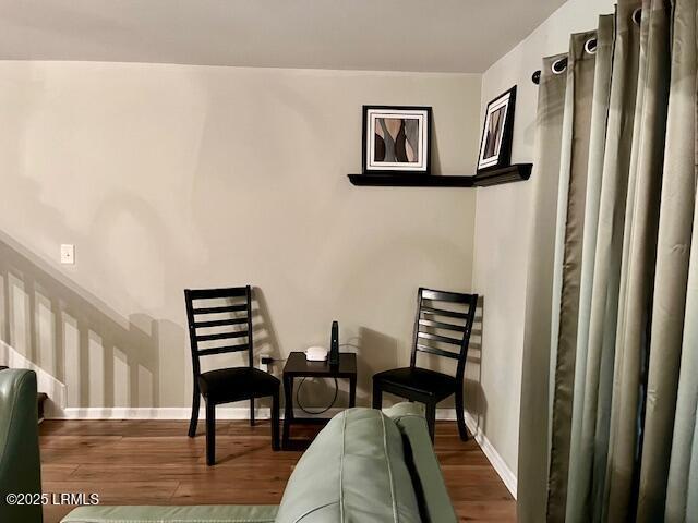522 Candida Dr, Beaufort, SC 29906 - living area featuring wood finished floors and baseboards