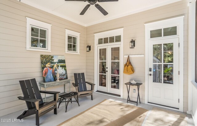 property entrance featuring ceiling fan