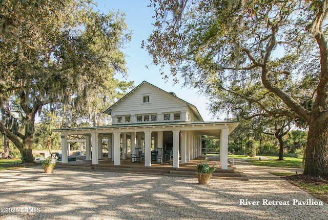 view of front facade featuring covered porch