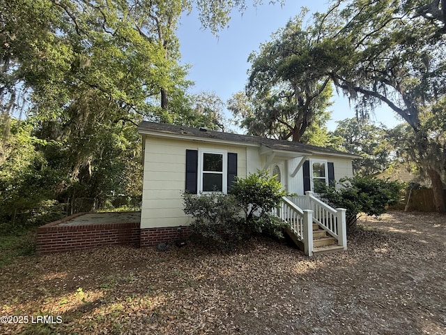 view of front of property