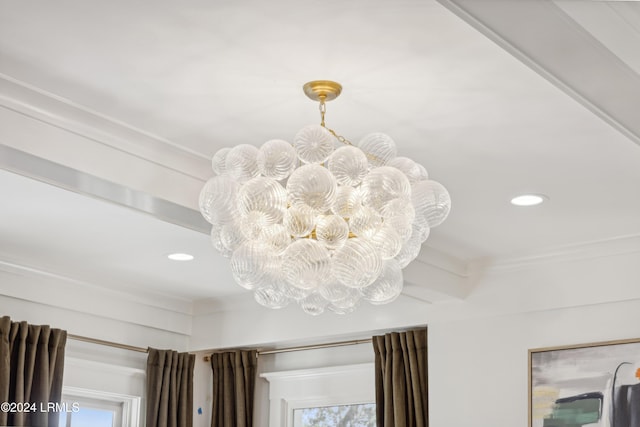 room details featuring a chandelier