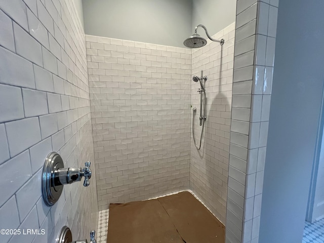 14 Heron Pt, Okatie, SC 29909 - bathroom with a tile shower