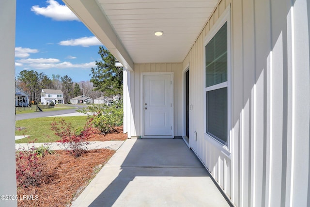 580 Rudy Dr, Hardeeville, SC 29927 - property entrance with board and batten siding
