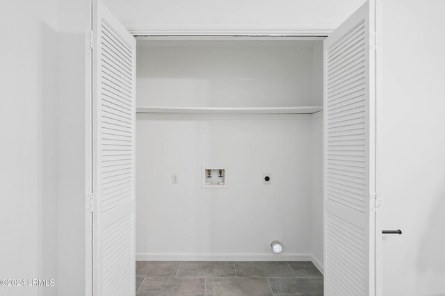 washroom with washer hookup, tile patterned flooring, and electric dryer hookup