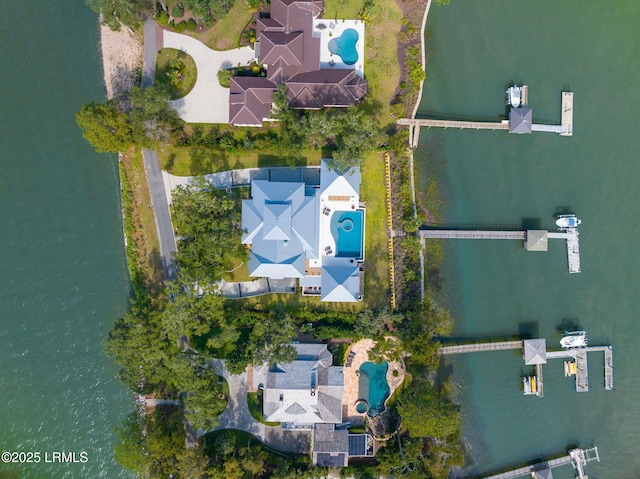70 Brams Point Rd, Hilton Head Island, SC 29926 - aerial view of a pool area and a nearby body of water