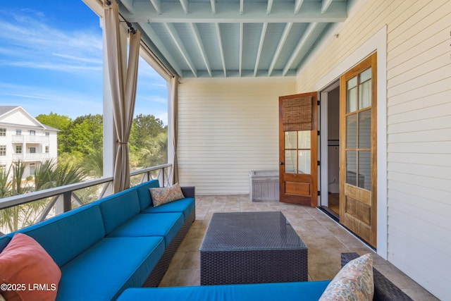 6 Abbey Row Unit 2A, Beaufort, SC 29906 - sunroom with outdoor lounge area