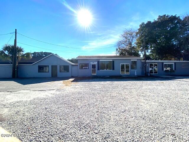 3 County Shed Rd, Beaufort, SC 29906
