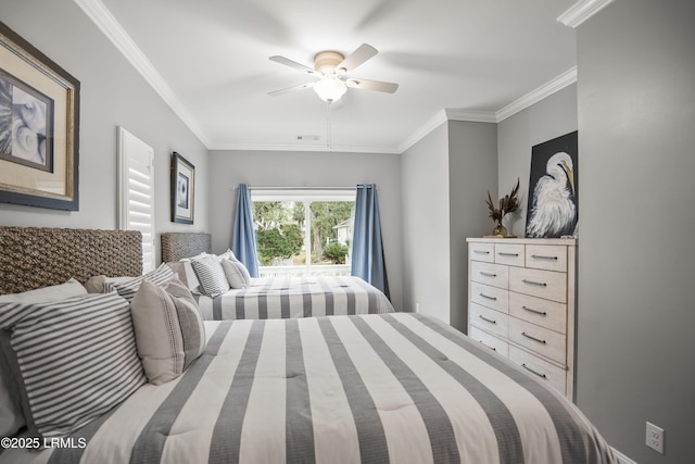 bedroom featuring visible vents, ornamental molding, and ceiling fan