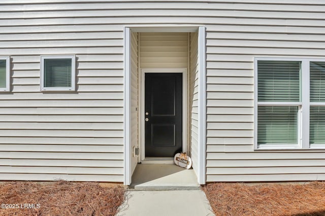 view of property entrance