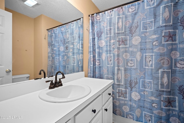 6 Broadland Cir, Bluffton, SC 29910 - full bath with a textured ceiling, vanity, toilet, and a shower with shower curtain