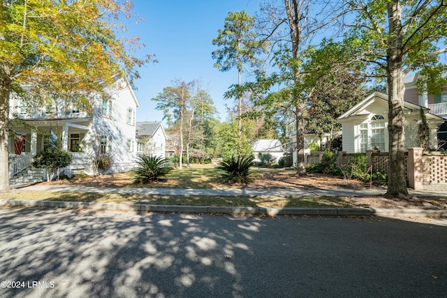 Listing photo 3 for 5 Bishop Rd, Beaufort SC 29906