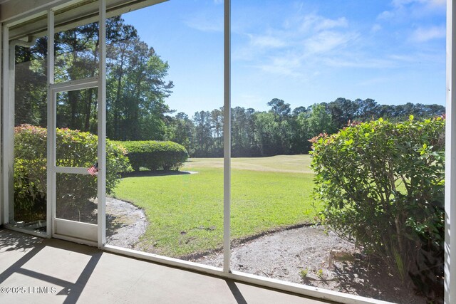 122 Island W Dr, Bluffton, SC 29910 - entryway featuring a healthy amount of sunlight