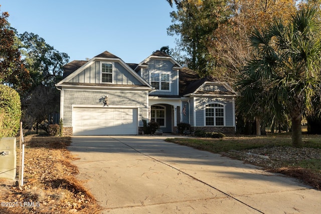 view of front of house featuring a garage