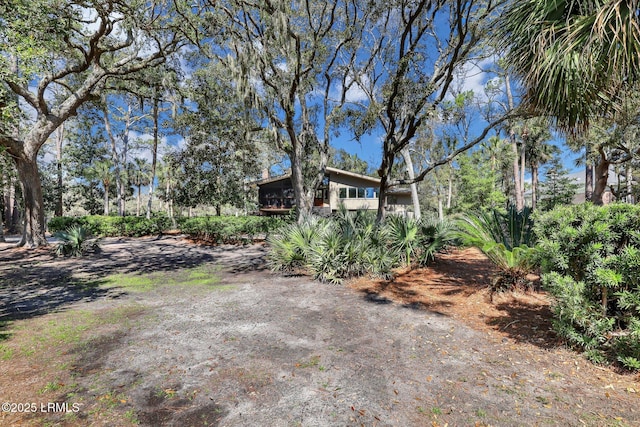 34 W Beach Lagoon Dr, Hilton Head Island, SC 29928 - view of yard