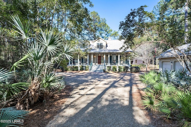 view of front facade featuring a porch