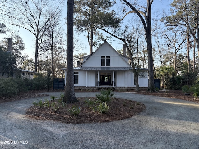 view of front of property