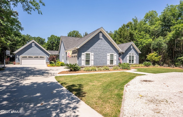 view of front of property with a front lawn