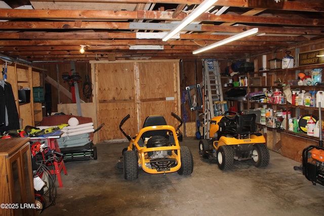 110 Joey St, Hampton, SC 29924 - view of garage