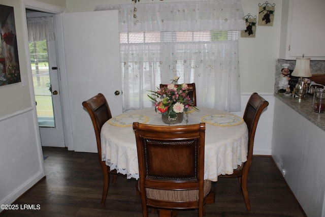 110 Joey St, Hampton, SC 29924 - dining space featuring wood finished floors