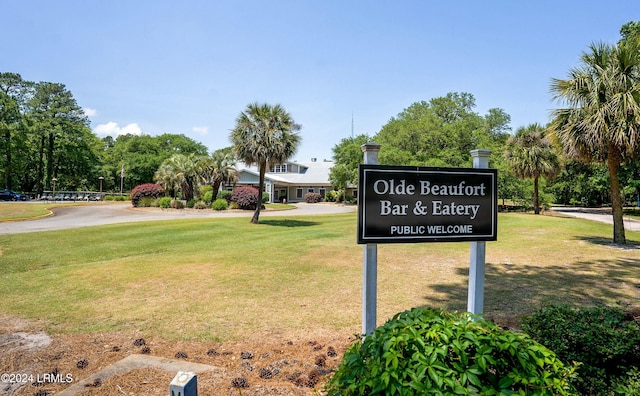100 Thomas Sumter St, Beaufort, SC 29907 - community sign featuring a lawn
