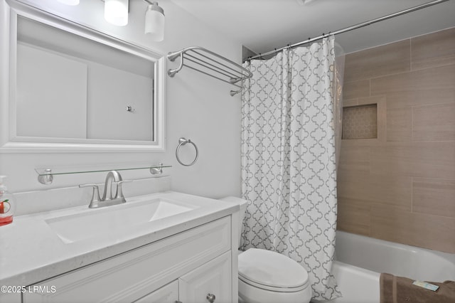 663 William Hilton Pkwy Unit 3321, Hilton Head Island, SC 29928 - bathroom with vanity, toilet, and shower / tub combo with curtain