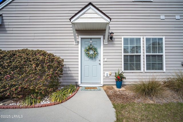 view of property entrance