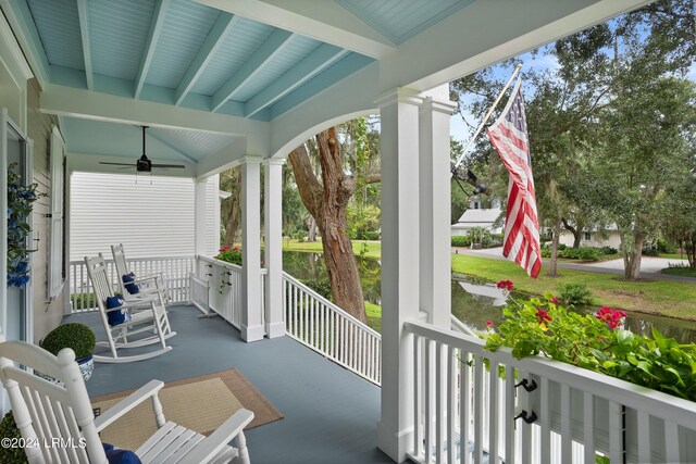 view of patio / terrace with ceiling fan and covered porch