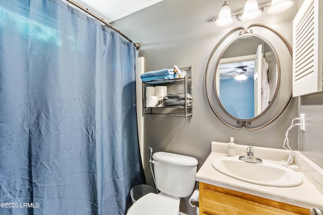 6 Wegeon Ln, Beaufort, SC 29906 - full bathroom with vanity, ceiling fan, and a shower with curtain