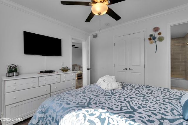 663 William Hilton Pkwy # 2309, Hilton Head Island, SC 29928 - bedroom with visible vents, ornamental molding, ceiling fan, and a closet