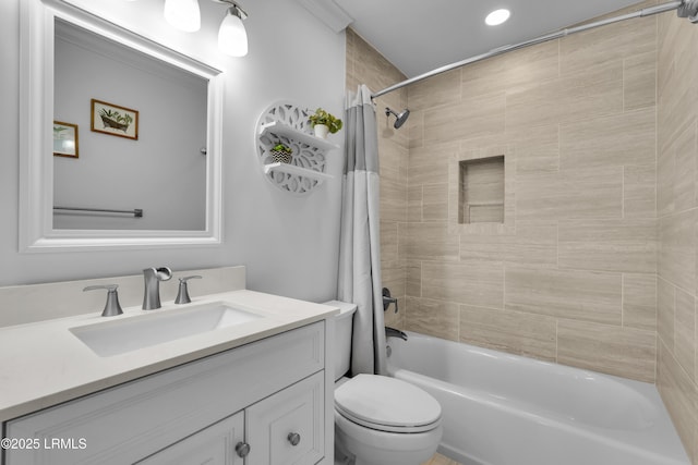 663 William Hilton Pkwy # 2309, Hilton Head Island, SC 29928 - bathroom featuring toilet, vanity, recessed lighting, and shower / tub combo with curtain