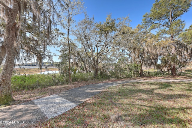 Listing photo 2 for 41 Petigru Dr, Beaufort SC 29902